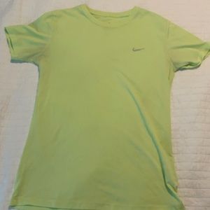 Women’s medium NIKE dry fit top